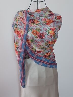 Rachel Zoe- Huge 50" Boho Floral Scarf/ Sarong